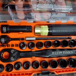 KLIEN PASS THROUGH SOCKETS SETS 