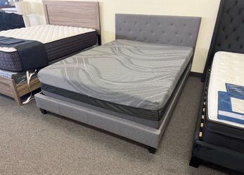 Queen bed and gel memory foam mattress