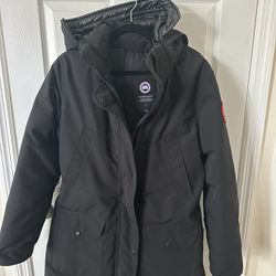 Women’s Canada Goose Parka Jacket Size Large ( Black ) 