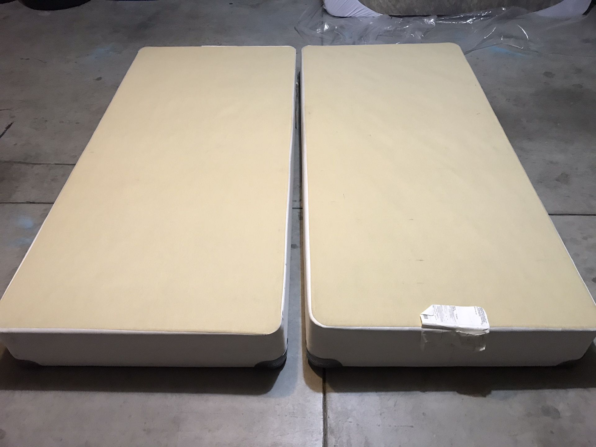 ***King***Simmons Beauty Rest Elite - Free Delivery Available.