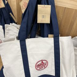 Trader Joes Reusable Fashion Tote Bag 