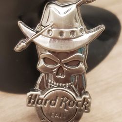 Hard Rock Cafe 3D Silver Skull Phoenix  Pin