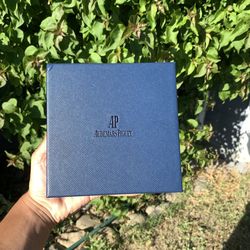 Bust Down VVS Lab Stone Watch – A1 Quality