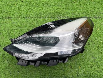 Tesla Model 3 Model Y Left Driver Side Headlight Luz Izquierda Chofer 2018 2019 2020 2021 2022 2023 2024 2025