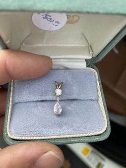 14 k diamond pendant