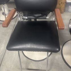 3 Styling Chairs & 2 Guess