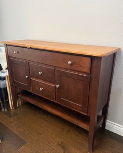 Buffet/sideboard