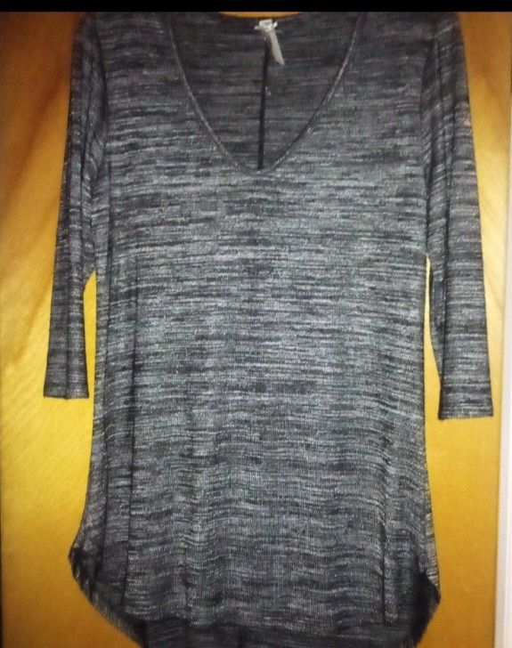 Very Nice Ladies Size Large Cardigan Sweater