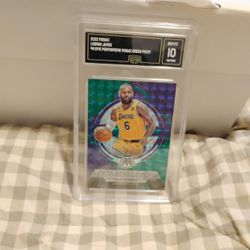 2022 LEBRON JAMES #6 EPIC PERFORMERS GREEN MOSAIC PRIZM