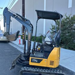 John Deere Mini Excavator 