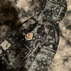 Moncler Puffer 