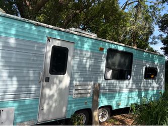 Camper