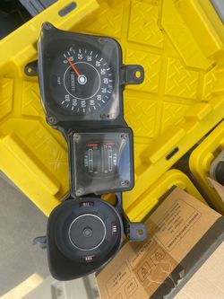 Datsun 510 gauge cluster