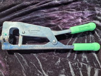 GREENLEE 724 STUD PUNCH