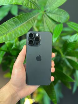 iPhone 16 Pro Max - Unlocked - 64GB