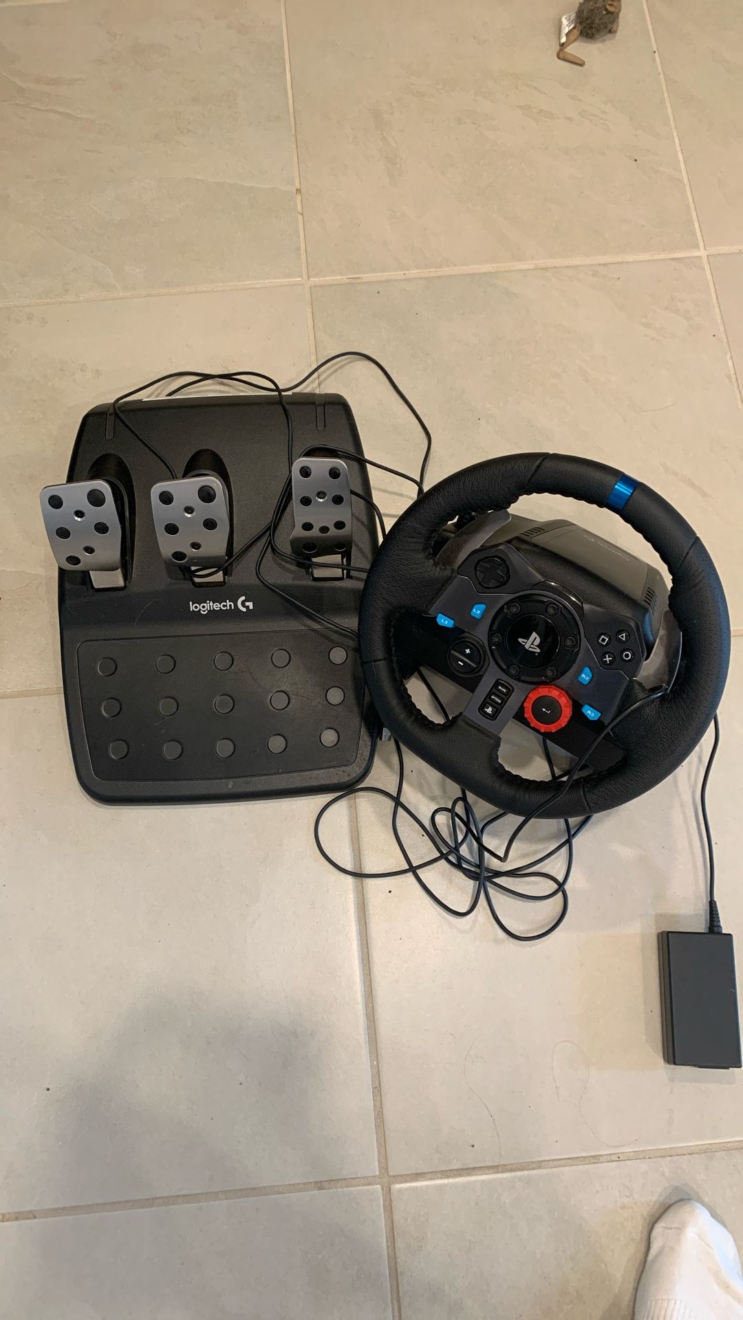 PS5 Logitech steering wheel