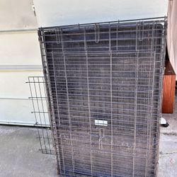 Foldable Metal large XL Wire Dog Crate with Tray, 42 x 28 x 30 in,with divider