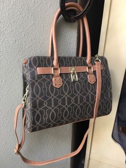 Never used, med-lrg handbag
