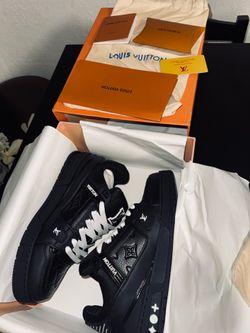 Zapatilla Louis Vuitton Nuevo en caja y accesorios que se ven en foto