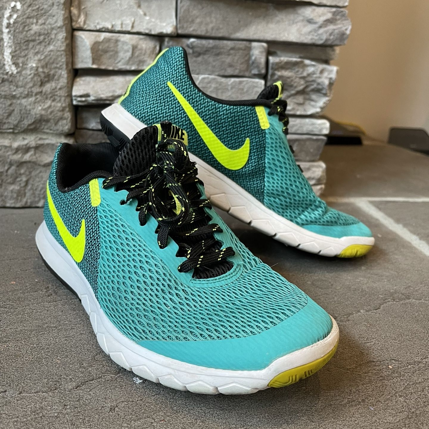 Nike flex RN 5 running shoes Nike Womens Flex Experience RN 5 844729-300 | Mercari main image 3