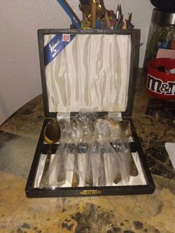 Karamine Sheffield Spoon Set in Presentation Box