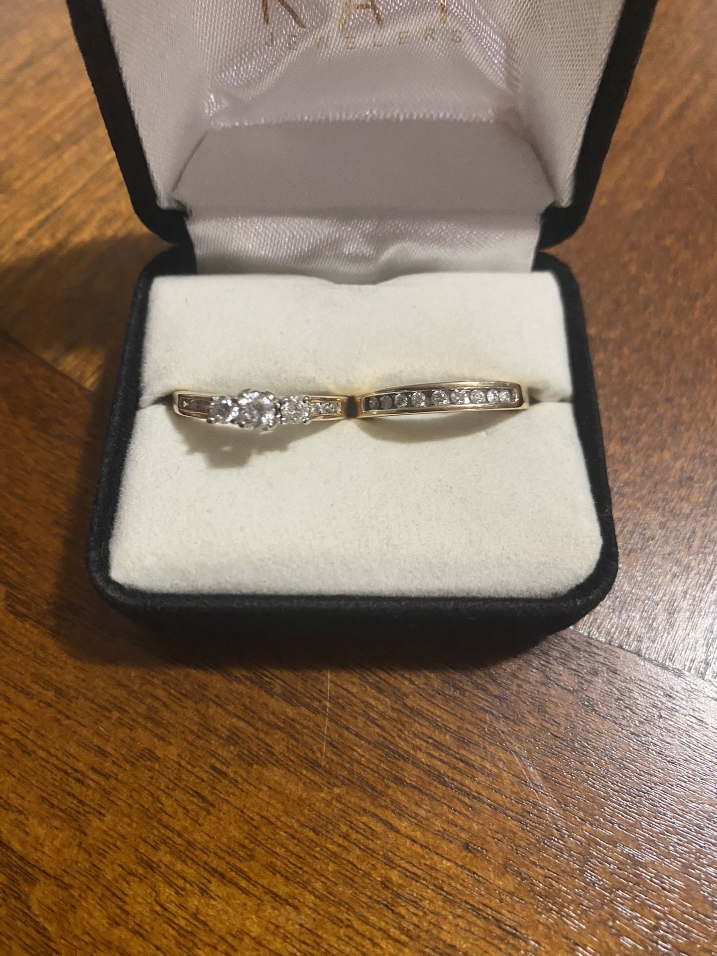 14 Karat Gold Diamond Wedding Set