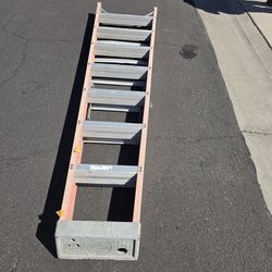 8 feet  Louisville Ladder.