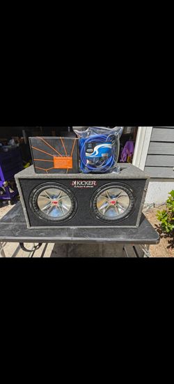 Kicker 12s ported box new amp and wiring kit