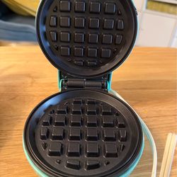 Mini waffle maker and grill