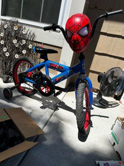 Huffy Spider-Man 12-inch Kids' Bike with Training Wheels