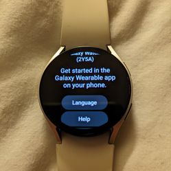 Samsung Galaxy Watch 6 - 40mm (Never Used)