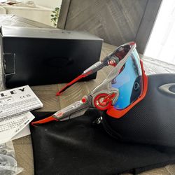 Jawbreaker Oakley Sunglasses 