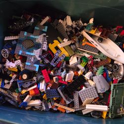 Massive tub of Lego