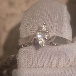 Exquisite 10K White Gold Engagement Ring Size 7-7.25 Brand New With Natural Diamonds
