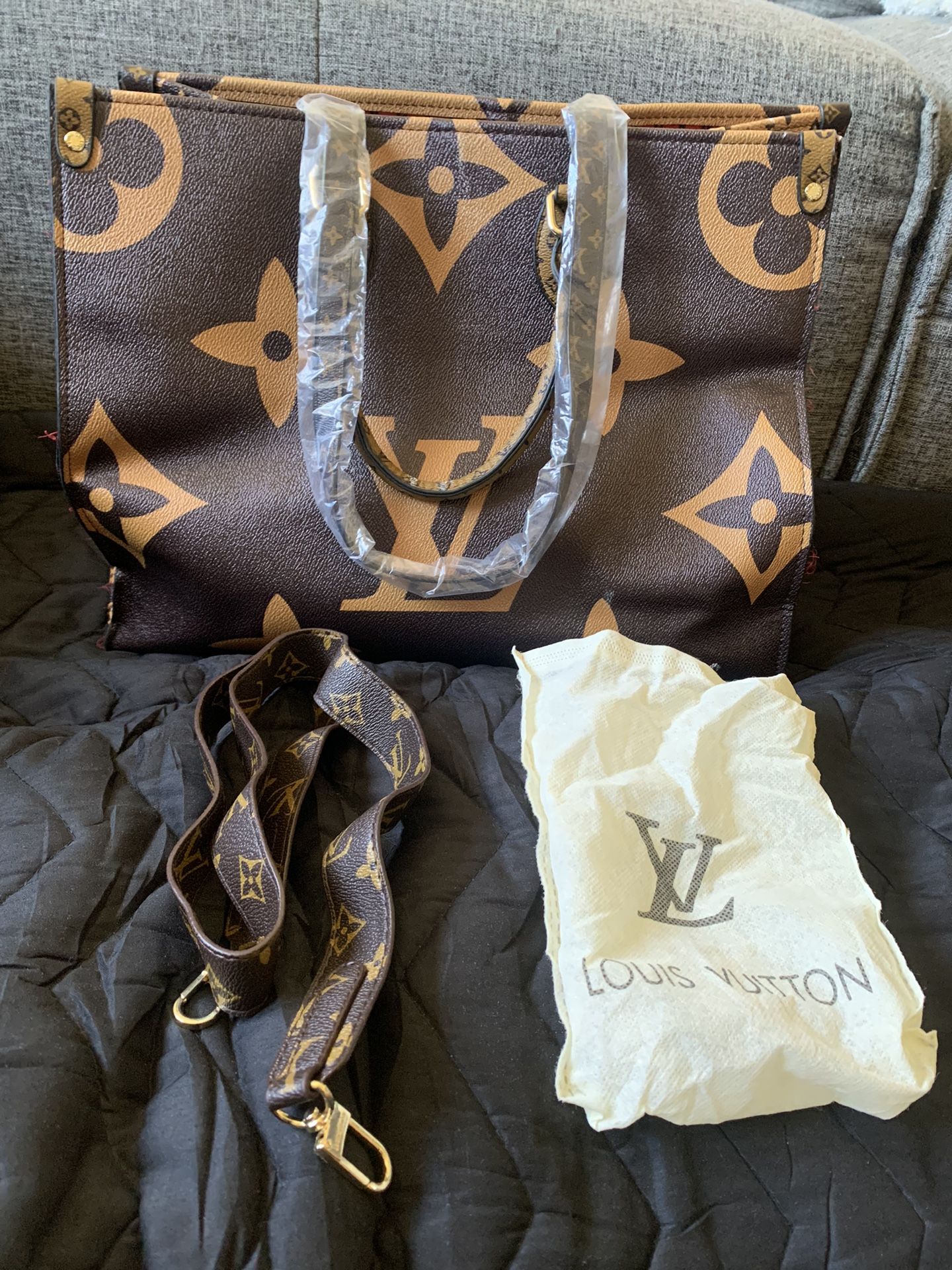 Tote Bag With Extra Strap