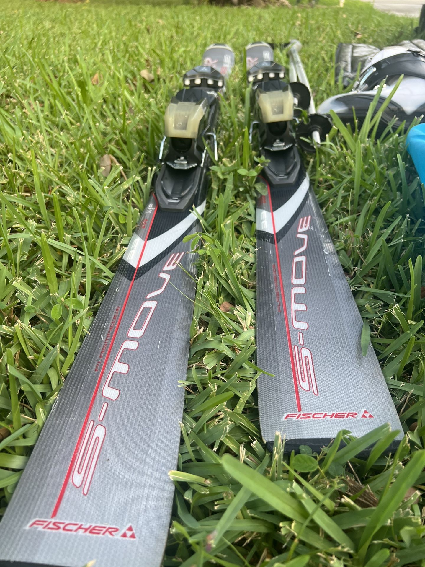 FISCHER Skis R17 S-Move 3.3 160