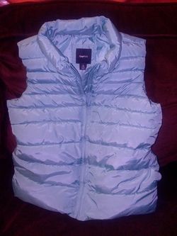 Gap kids reg. sz 10 vest Teal color