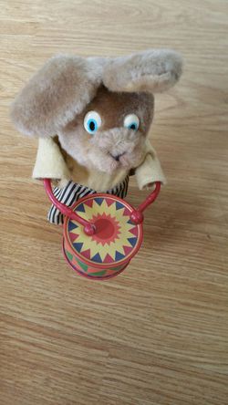 Vintage Wind up Rabbit Toy