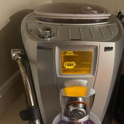 Super automatic espresso machine