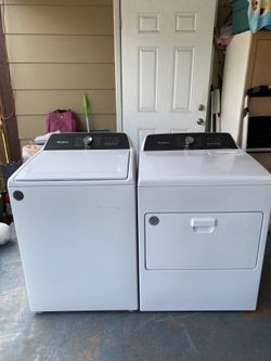 Washer and Dryer whirlpool!! Electric