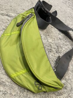 Lightweight crossbody bag