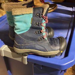 Kids Keen Size 3 Snow Shoe Boot