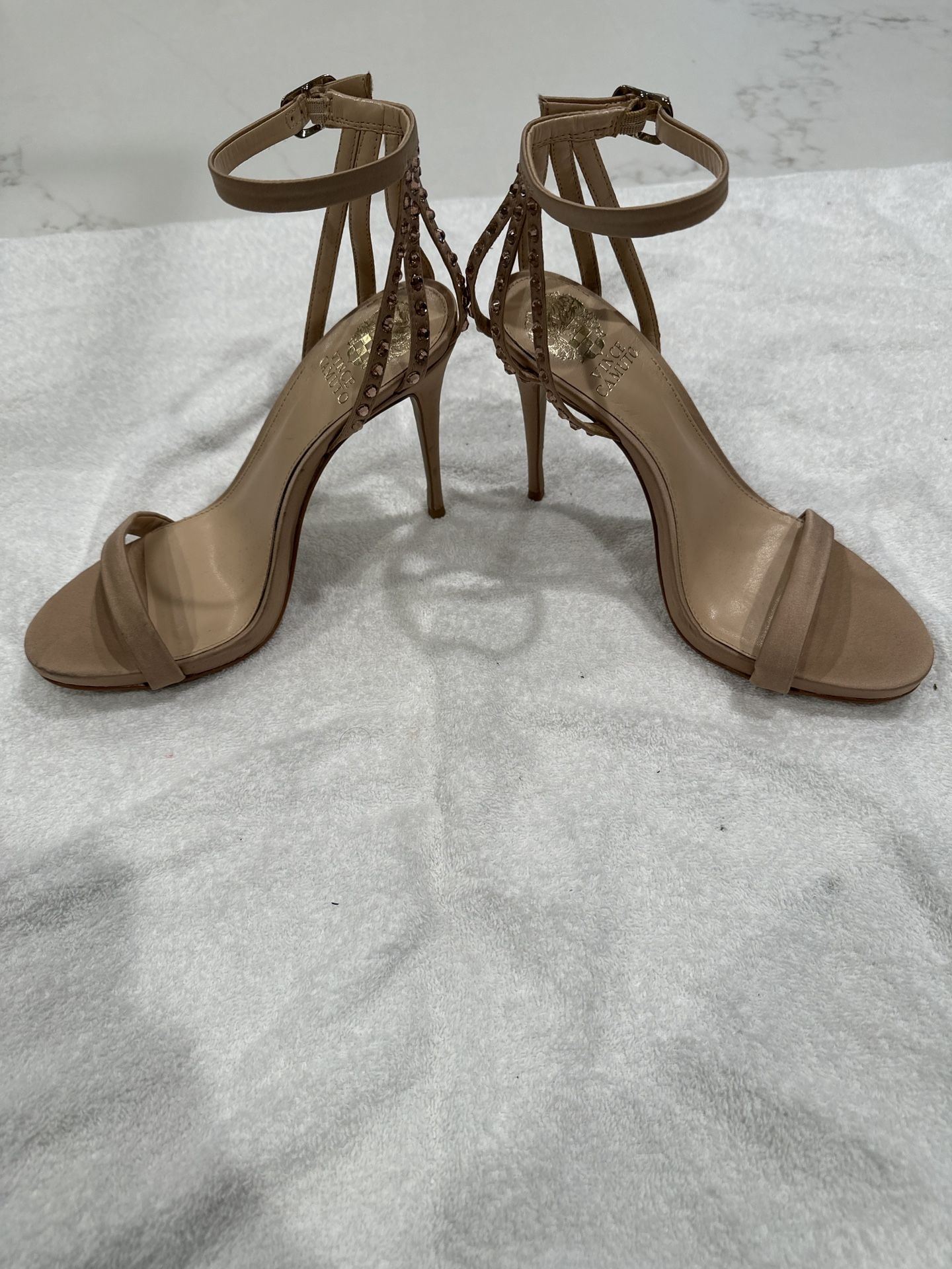 Vince Camuto Nude Strappy Heels – Size 8