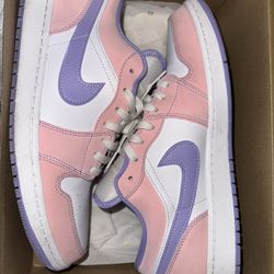 Jordan 1 Low Arctic Punch 