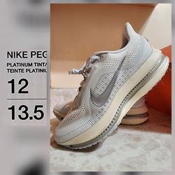 Nike Pegasus Premium Size 12