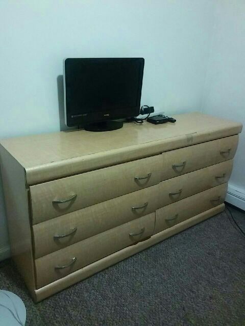 2 Modern dresser