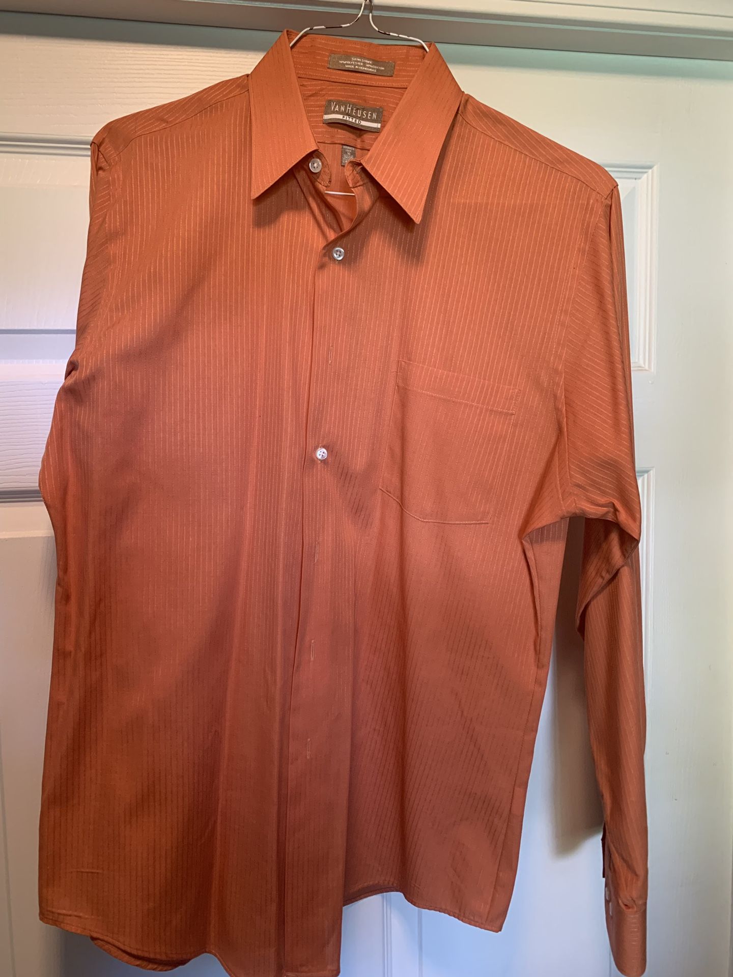 Van heusen dress shirt