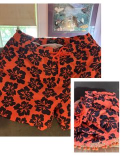 Forever 21 Men’s Hawaiian Swim Trunks – Medium