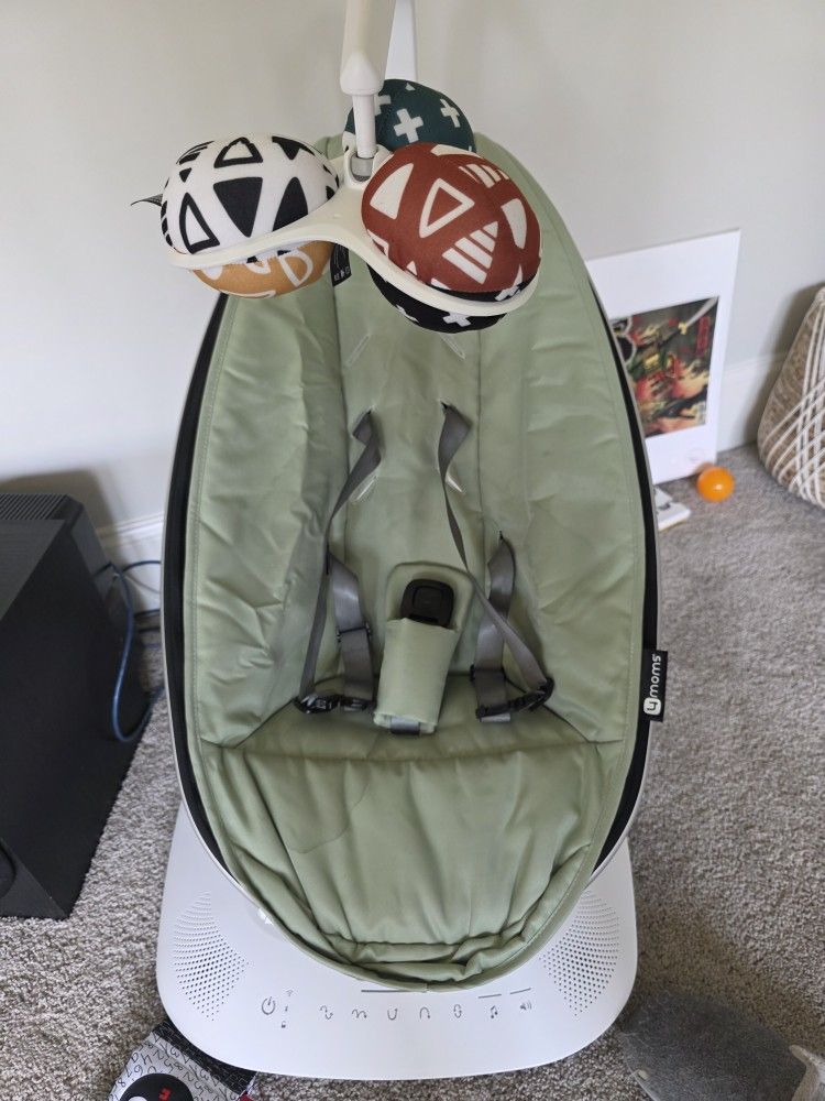 4moms MamaRoo Multi-Motion Baby Swing