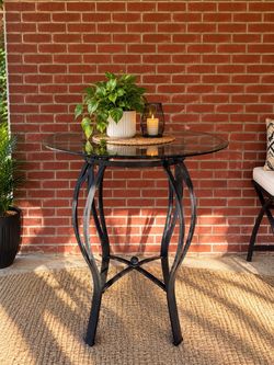 Round Glass Top Patio Bistro Table